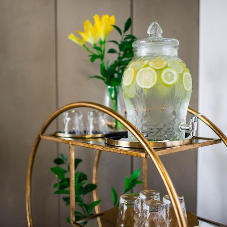 Hotel Legado Alcazar (Adults Only) Севілья Екстер'єр фото