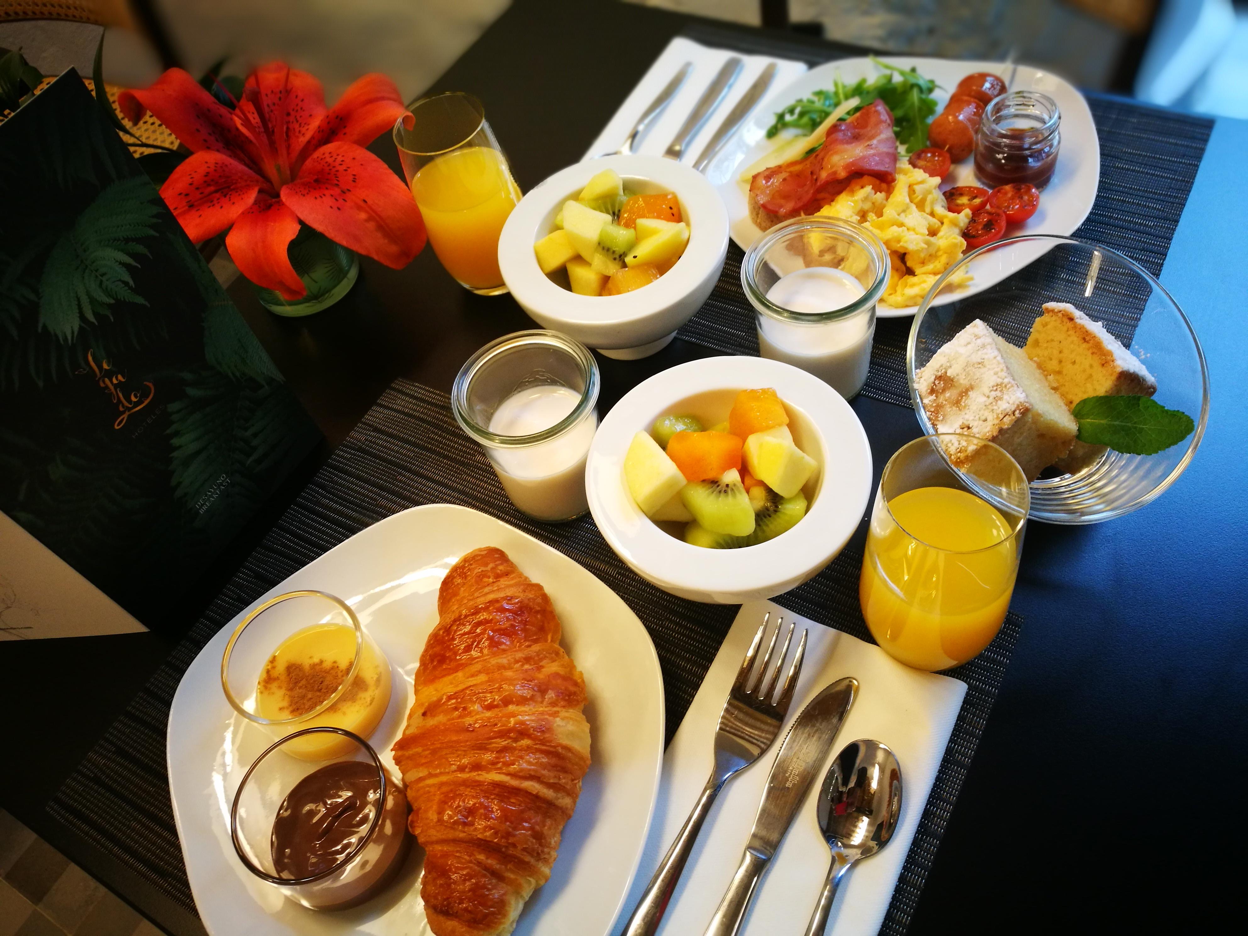 Hotel Legado Alcazar (Adults Only) Севілья Екстер'єр фото