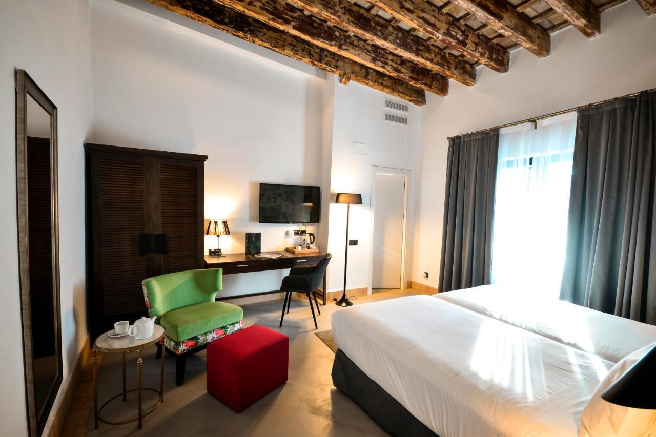 Hotel Legado Alcazar (Adults Only) Севілья Екстер'єр фото